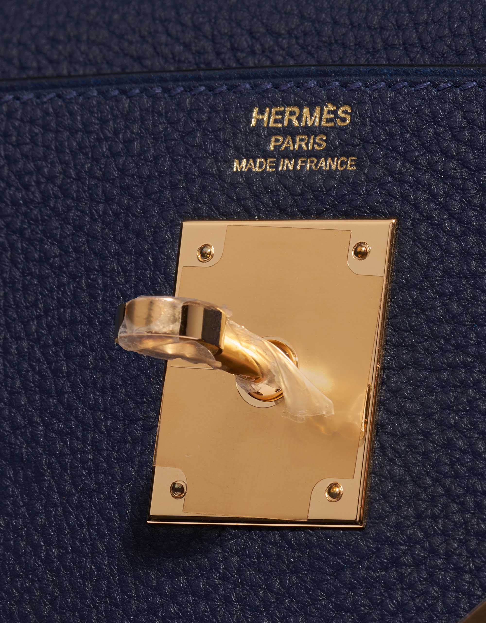 Hermès Kelly 28 Bleu Nuit Togo Gold Hardware GHW