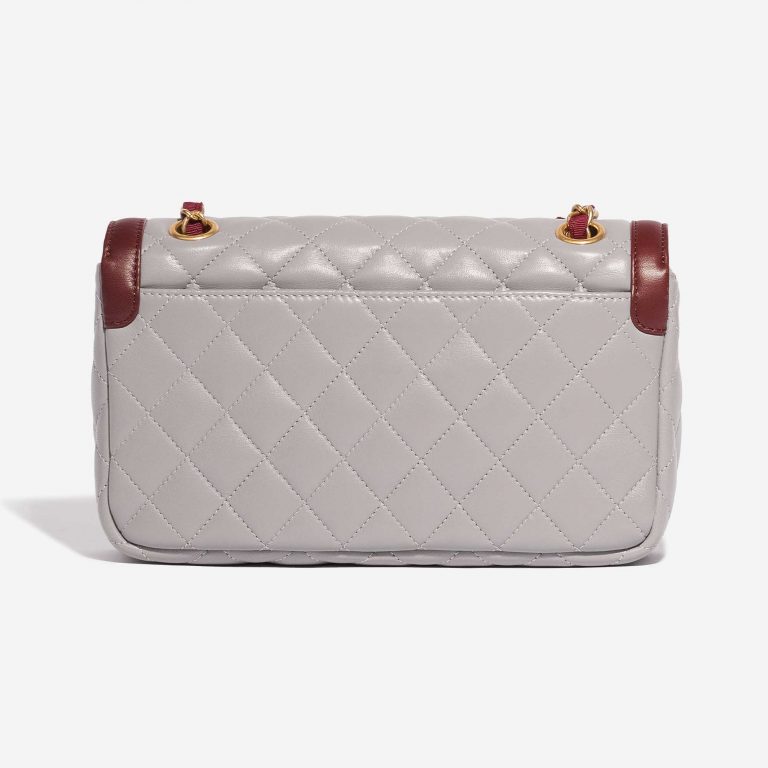 Chanel Timeless kleine Tasche Lammleder Grau / Bordeaux