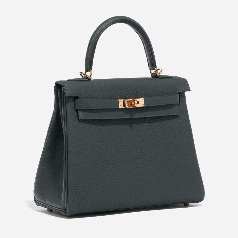 Pre-owned Hermès bag Kelly 25 Togo Vert Cypress Green Side Front | Sell your designer bag on Saclab.com