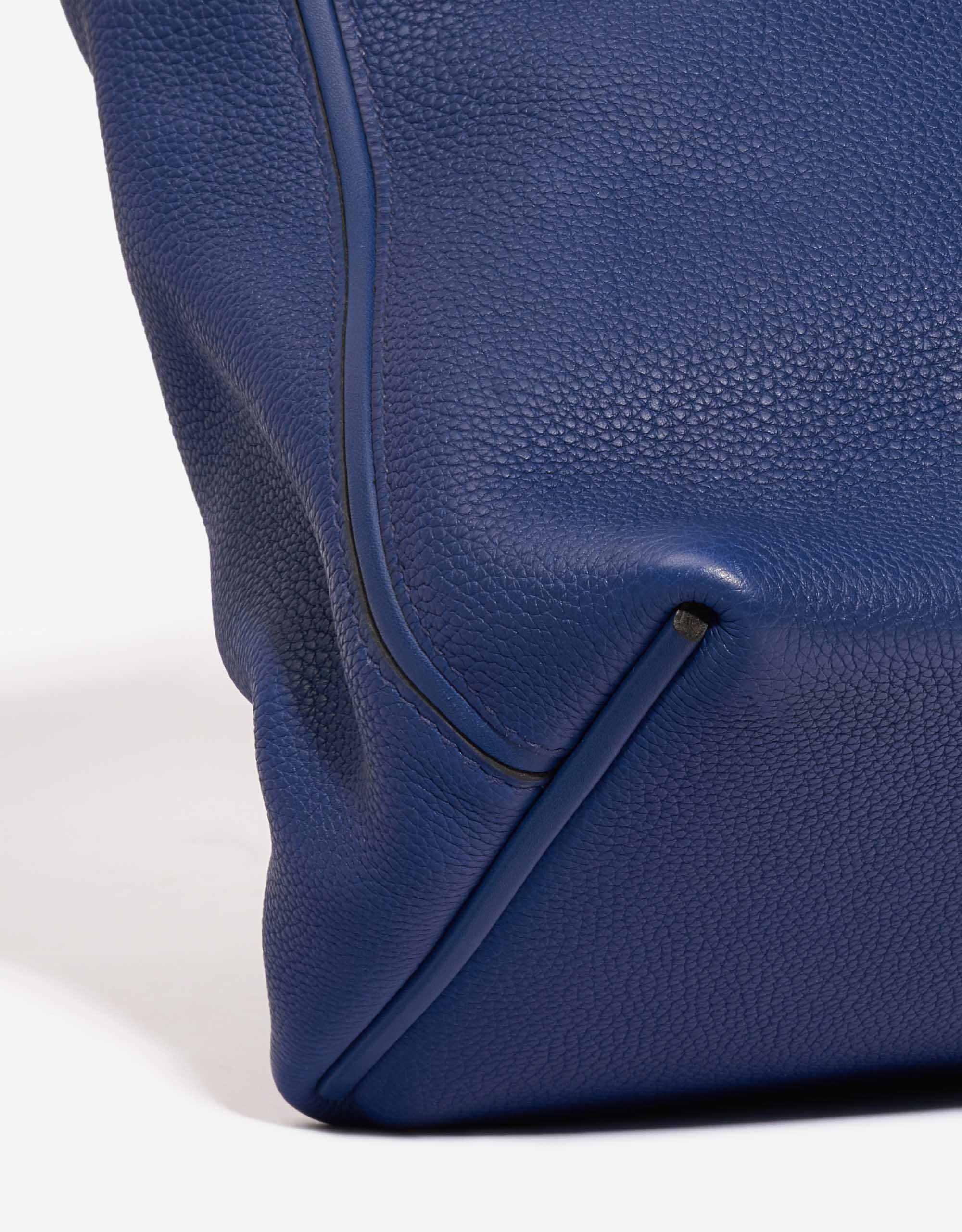 Pre-owned Hermès bag 24/24 35 Clemence / Swift Deep Blue Blue Detail | Sell your designer bag on Saclab.com