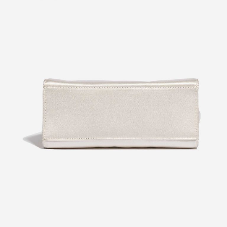 Pre-owned Chanel bag Timeless Handle Small Satin White White Bottom | Sell your designer bag on Saclab.com