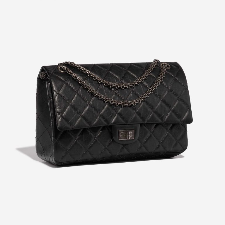 Pre-owned Chanel Tasche 2.55 Reissue 226 Kalbsleder Schwarz Schwarz Side Front | Verkaufen Sie Ihre Designer-Tasche auf Saclab.com