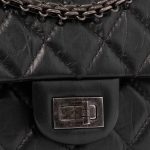 Pre-owned Chanel bag 2.55 Reissue 226 Calf Black Black Closing System | Sell your designer bag on Saclab.com