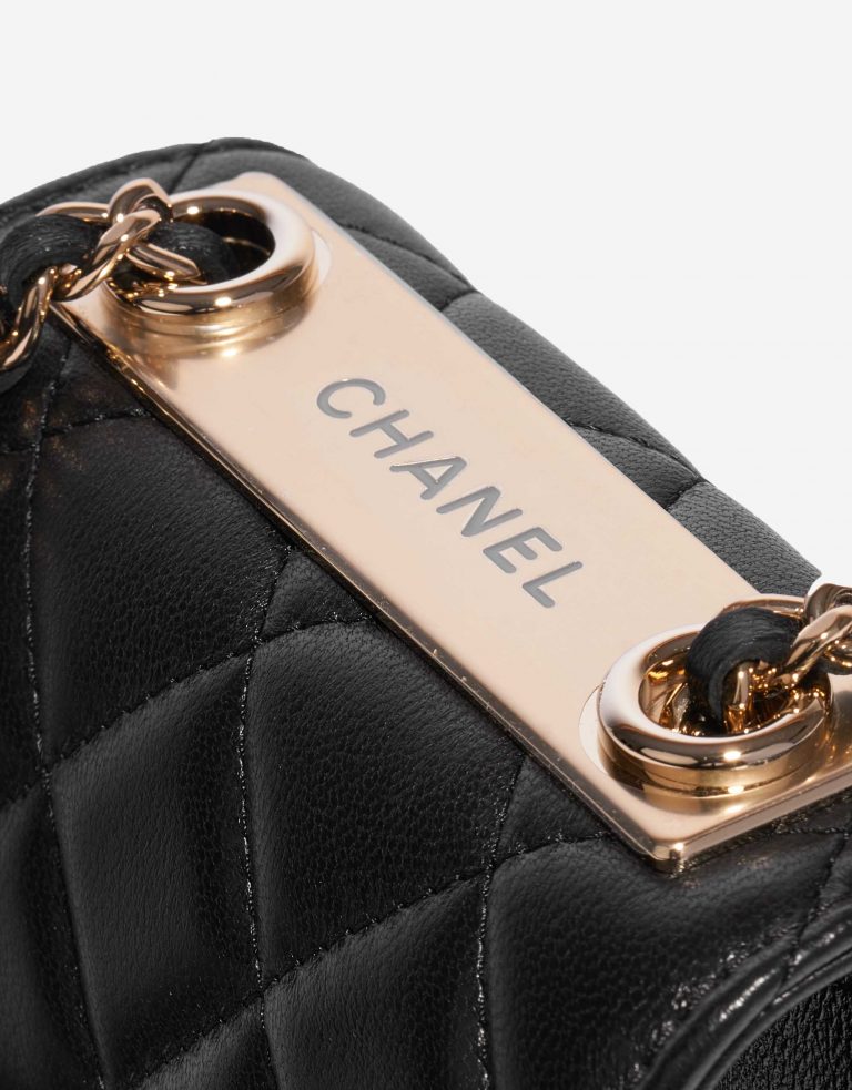 Pre-owned Chanel Tasche Clutch mit Kette Lammleder Schwarz Schwarzes Logo | Verkaufen Sie Ihre Designer-Tasche auf Saclab.com