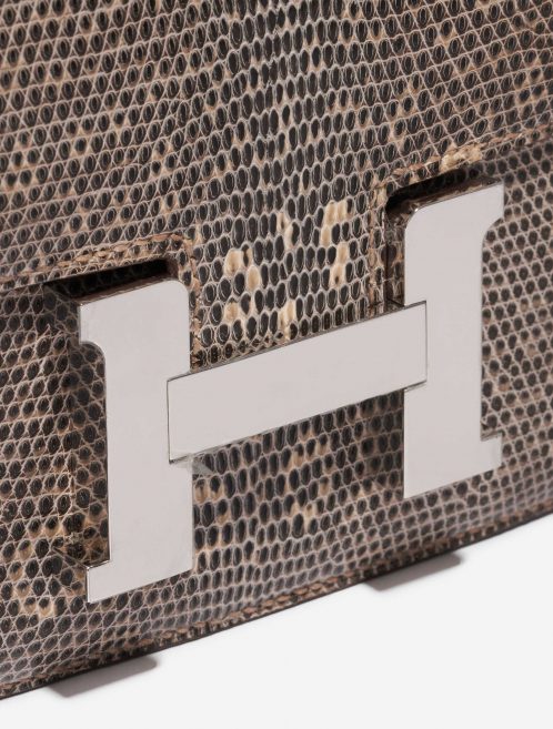 Pre-owned Hermès bag Constance 18 Salvator Lizard Desert Ombré Beige, Brown Closing System | Sell your designer bag on Saclab.com