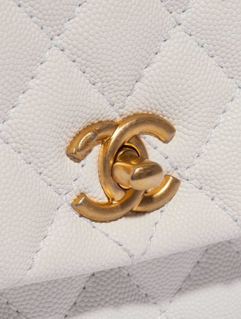 Pre-owned Chanel bag Top Handle Small Caviar Rose White Closing System | Sell your designer bag on Saclab.com