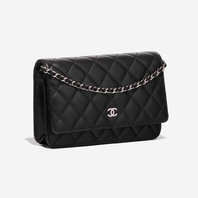 Pre-owned Chanel bag WOC Lamb Black Black Side Front | Sell your designer bag on Saclab.com