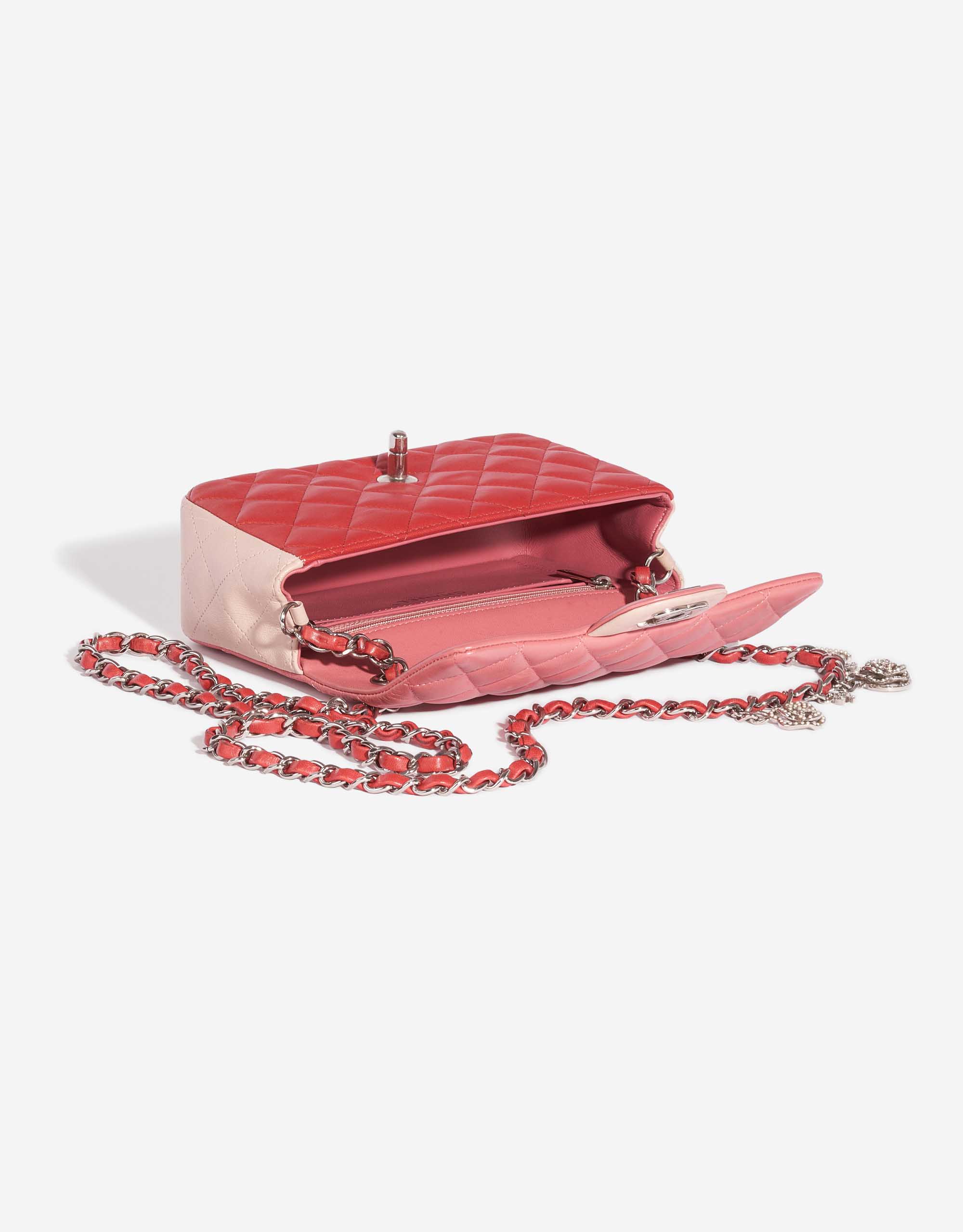 Pre-owned Chanel bag Timeless Mini Rectangular Lamb Pink / Red / Light Pink Pink, Rose Inside | Sell your designer bag on Saclab.com