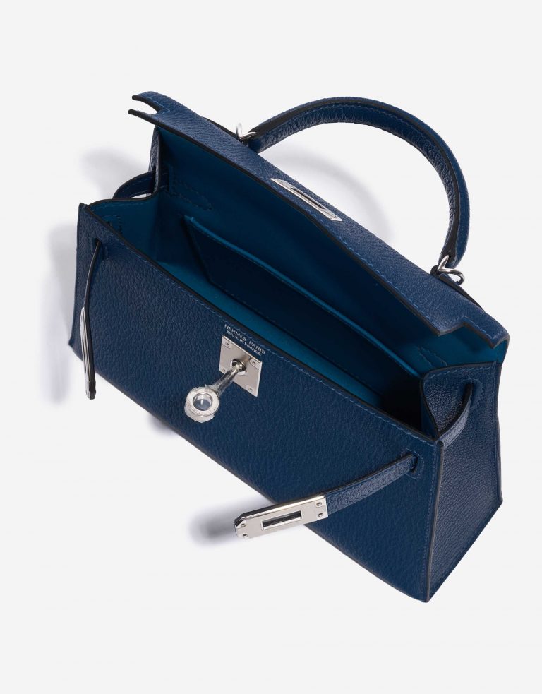 Pre-owned Hermès bag Kelly Mini Chèvre Mysore Deep Blue / Blue Izmir Blue | Sell your designer bag on Saclab.com