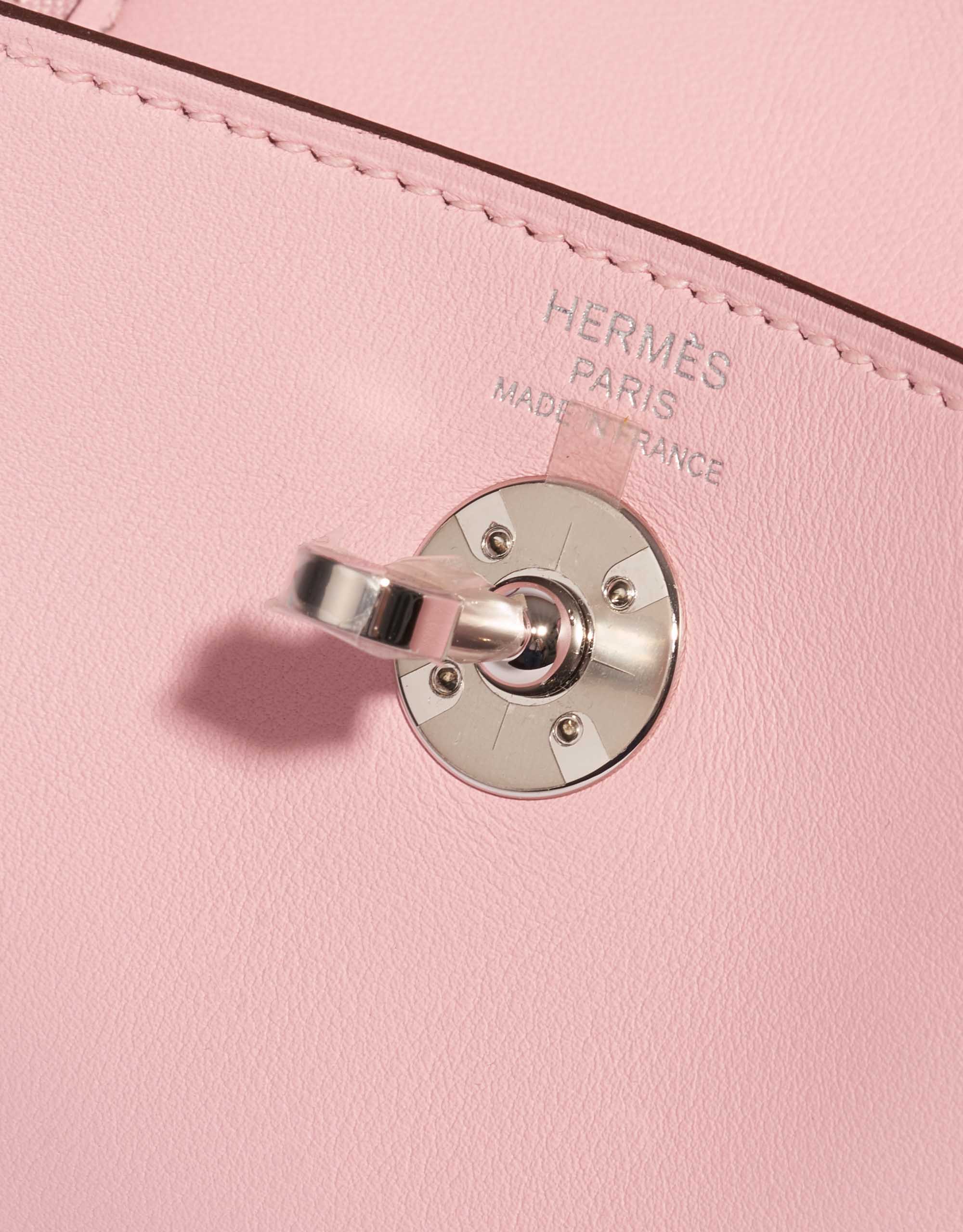 Hermès Mini Lindy 20 In Rose Sakura Swift With Palladium Hardware in Pink