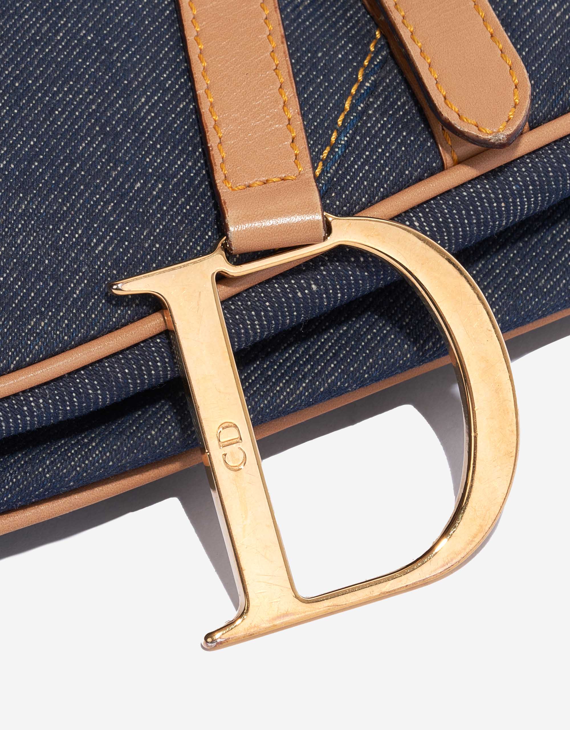 Pre-owned Dior bag Saddle Medium Leather Denim Blue Blue Closing System | Sell your designer bag on Saclab.com