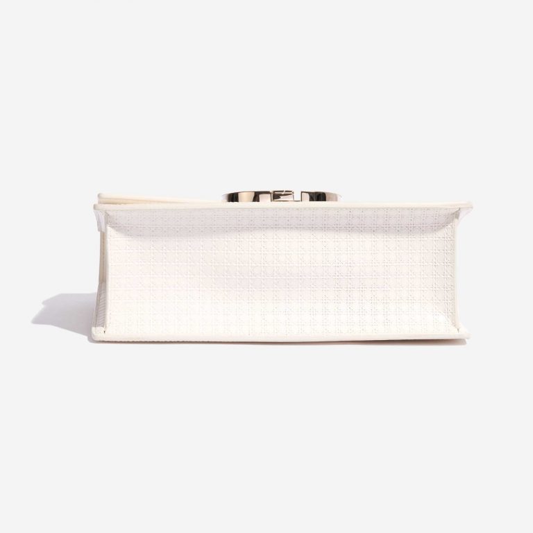 Pre-owned Dior bag 30 Montaigne Calf White White Bottom | Sell your designer bag on Saclab.com