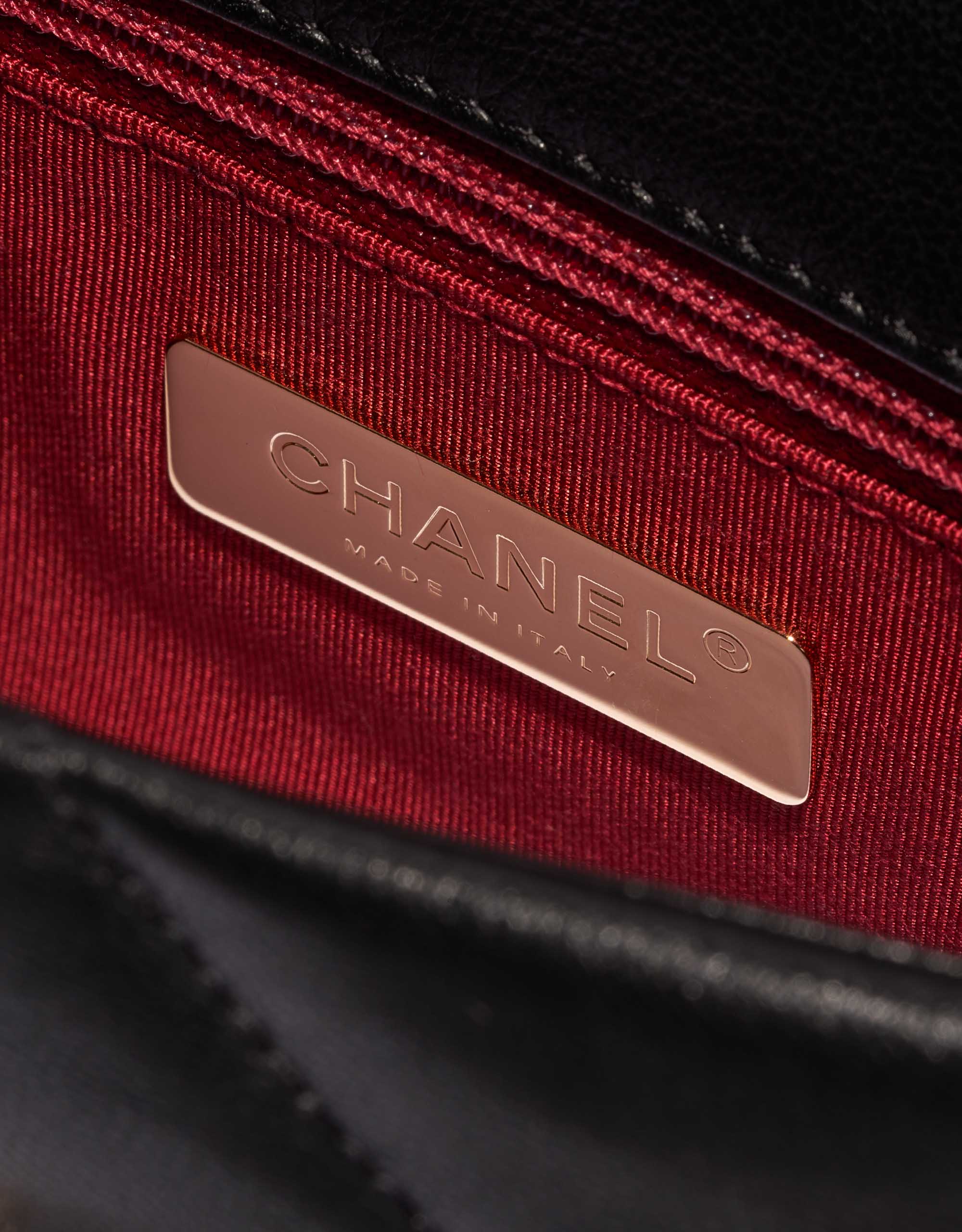 Pre-owned Chanel bag 19 Flap Bag Lamb Black Black Logo | Sell your designer bag on Saclab.com