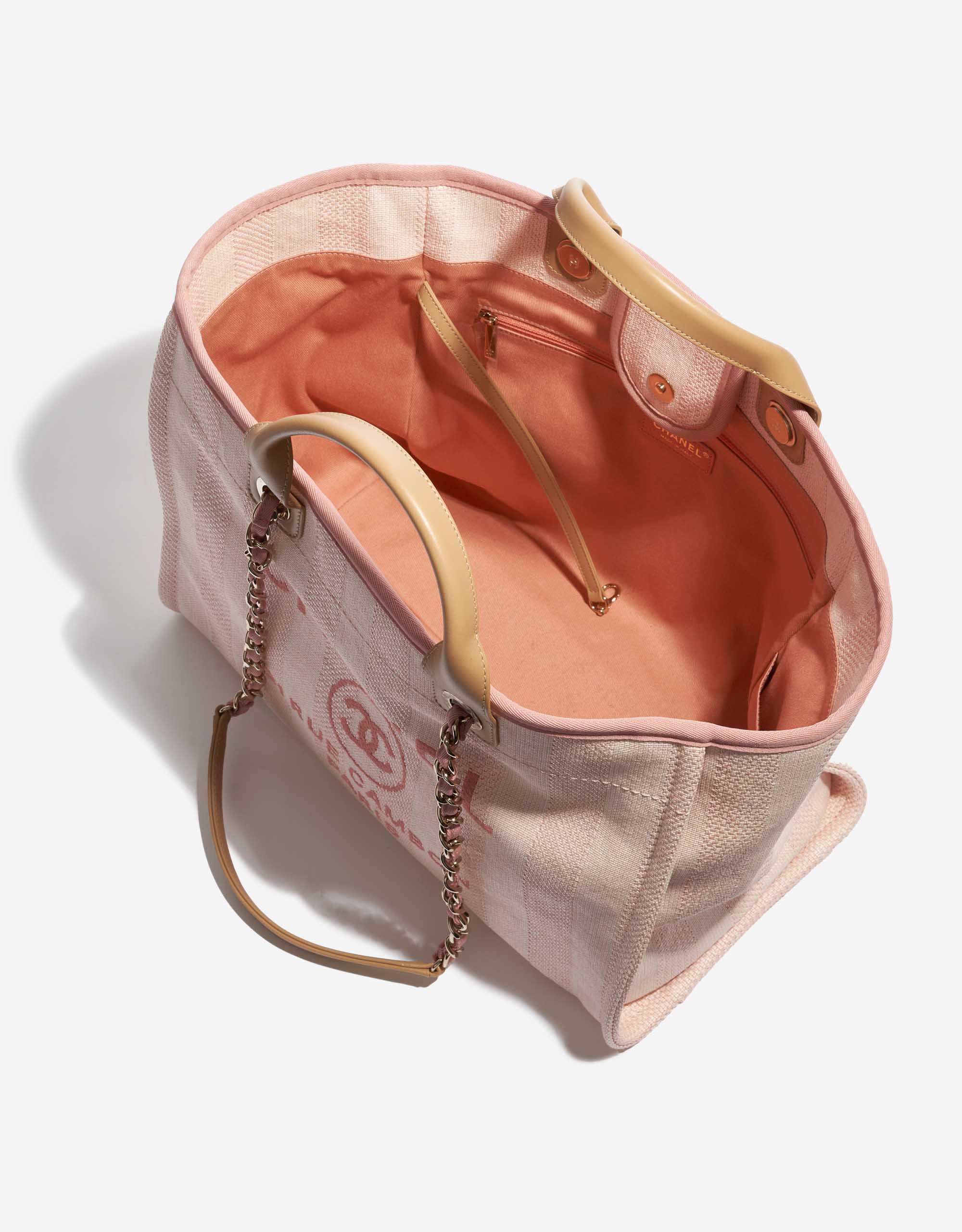 Pre-owned Chanel bag Deauville Medium Canvas Pink Pink, Rose Front Open | Sell your designer bag on Saclab.com