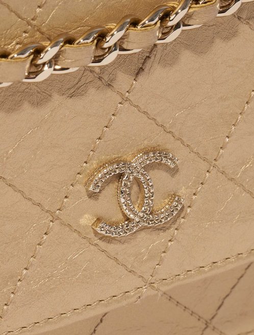 Pre-owned Chanel bag WOC Lamb Gold Gold Closing System | Sell your designer bag on Saclab.com