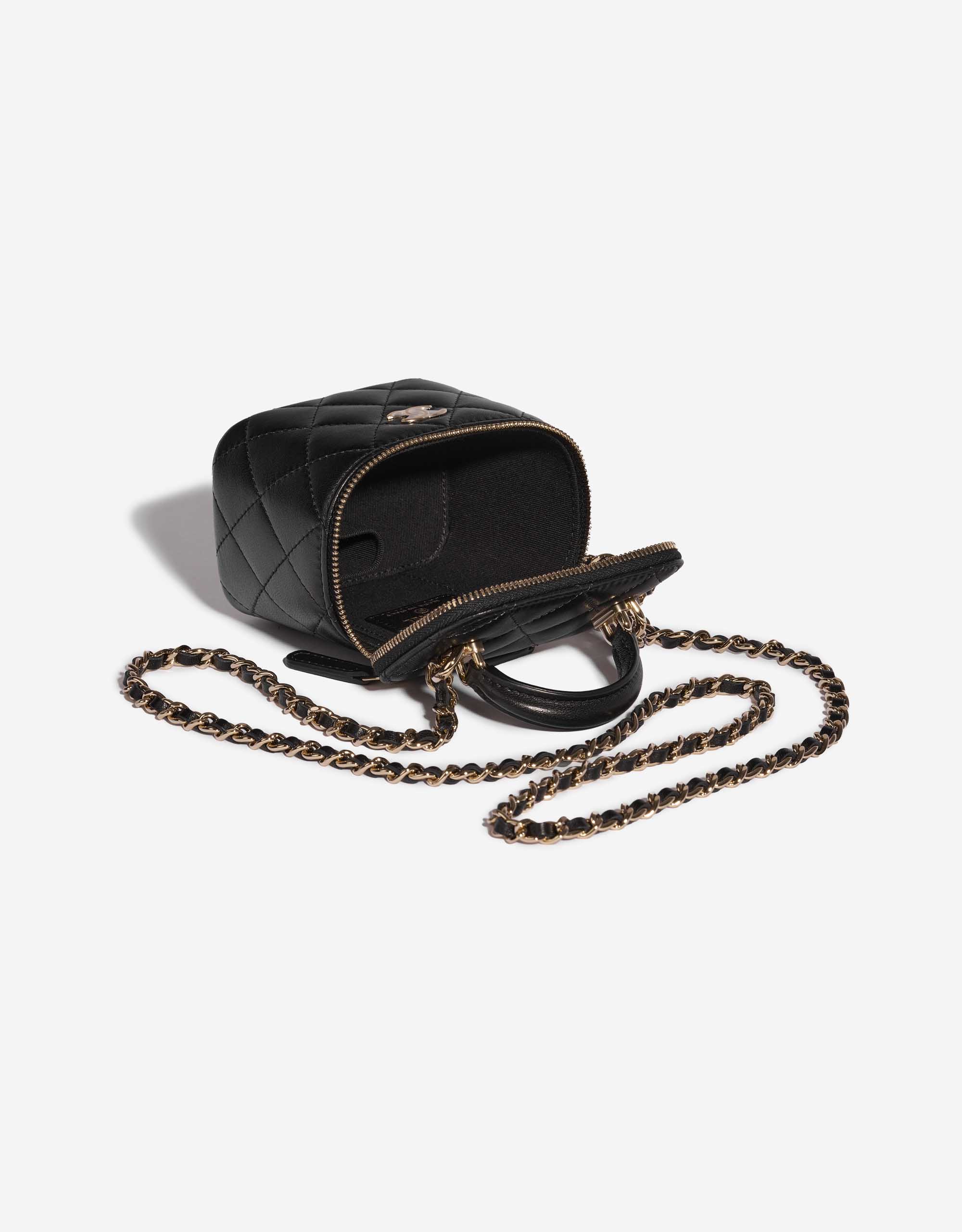 Pre-owned Chanel Tasche Vanity Case Small Lammleder Black Black Inside | Verkaufen Sie Ihre Designer-Tasche auf Saclab.com