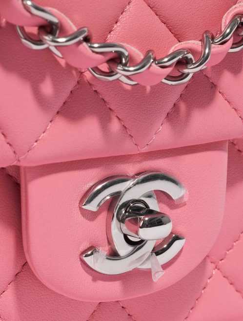 Pre-owned Chanel bag Timeless Mini Rectangular Lamb Hot Pink Pink, Rose Closing System | Sell your designer bag on Saclab.com