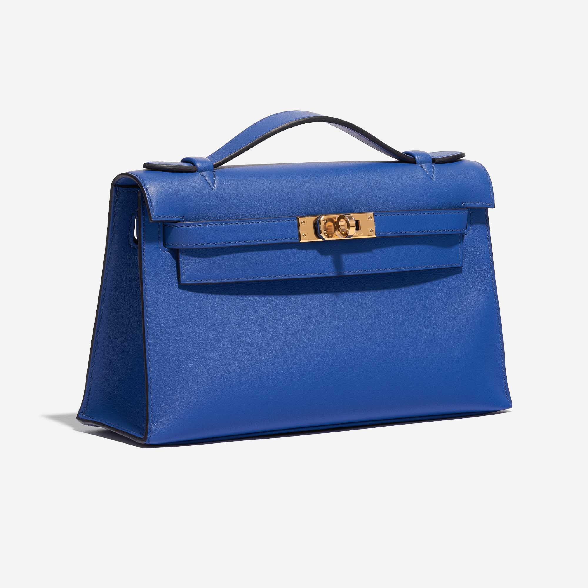 Pre-owned Hermès Tasche Kelly Pochette Swift Blue de France Blue Side Front | Verkaufen Sie Ihre Designer-Tasche auf Saclab.com