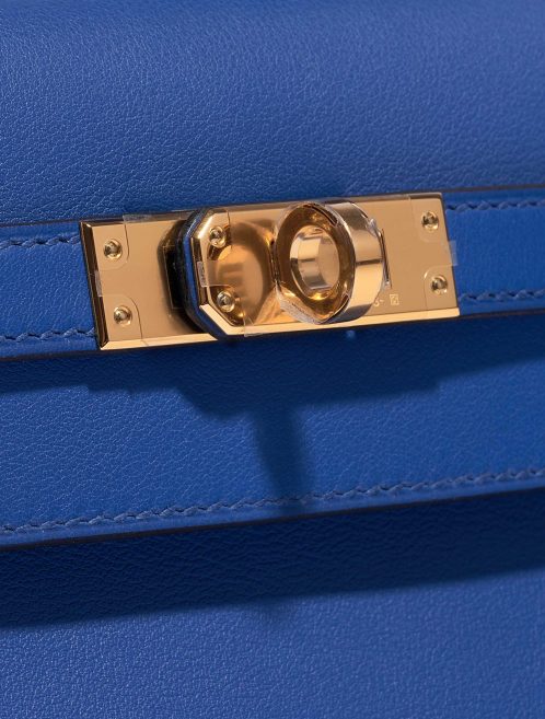 Pre-owned Hermès bag Kelly Pochette Swift Blue de France Blue Closing System | Sell your designer bag on Saclab.com