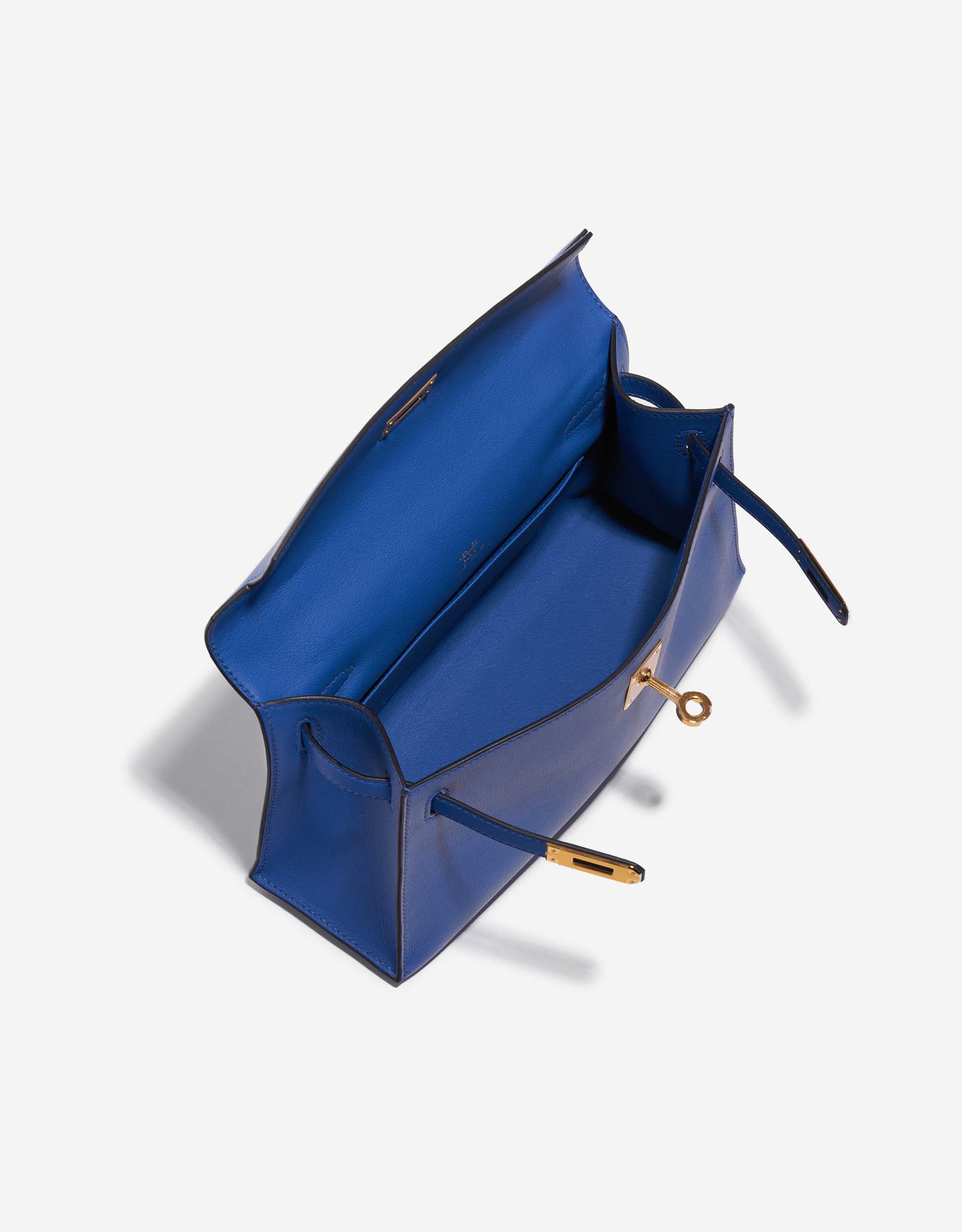 Pre-owned Hermès bag Kelly Pochette Swift Blue de France Blue Inside | Sell your designer bag on Saclab.com
