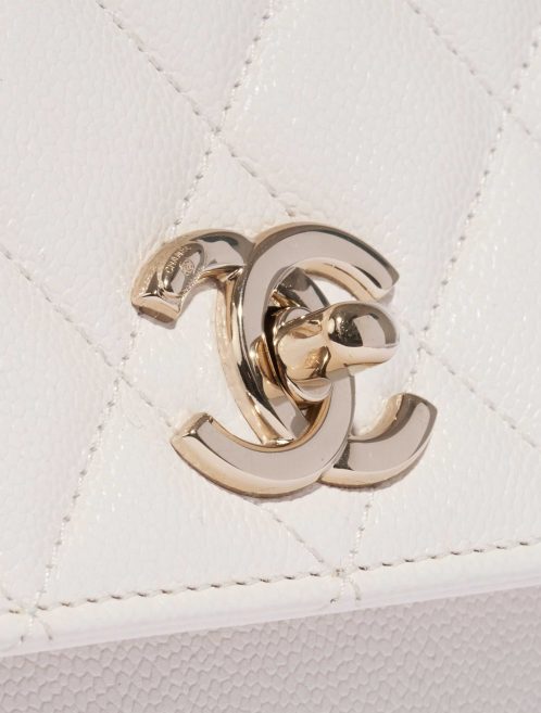 Pre-owned Chanel bag Flap Bag Mini Caviar White White Closing System | Sell your designer bag on Saclab.com
