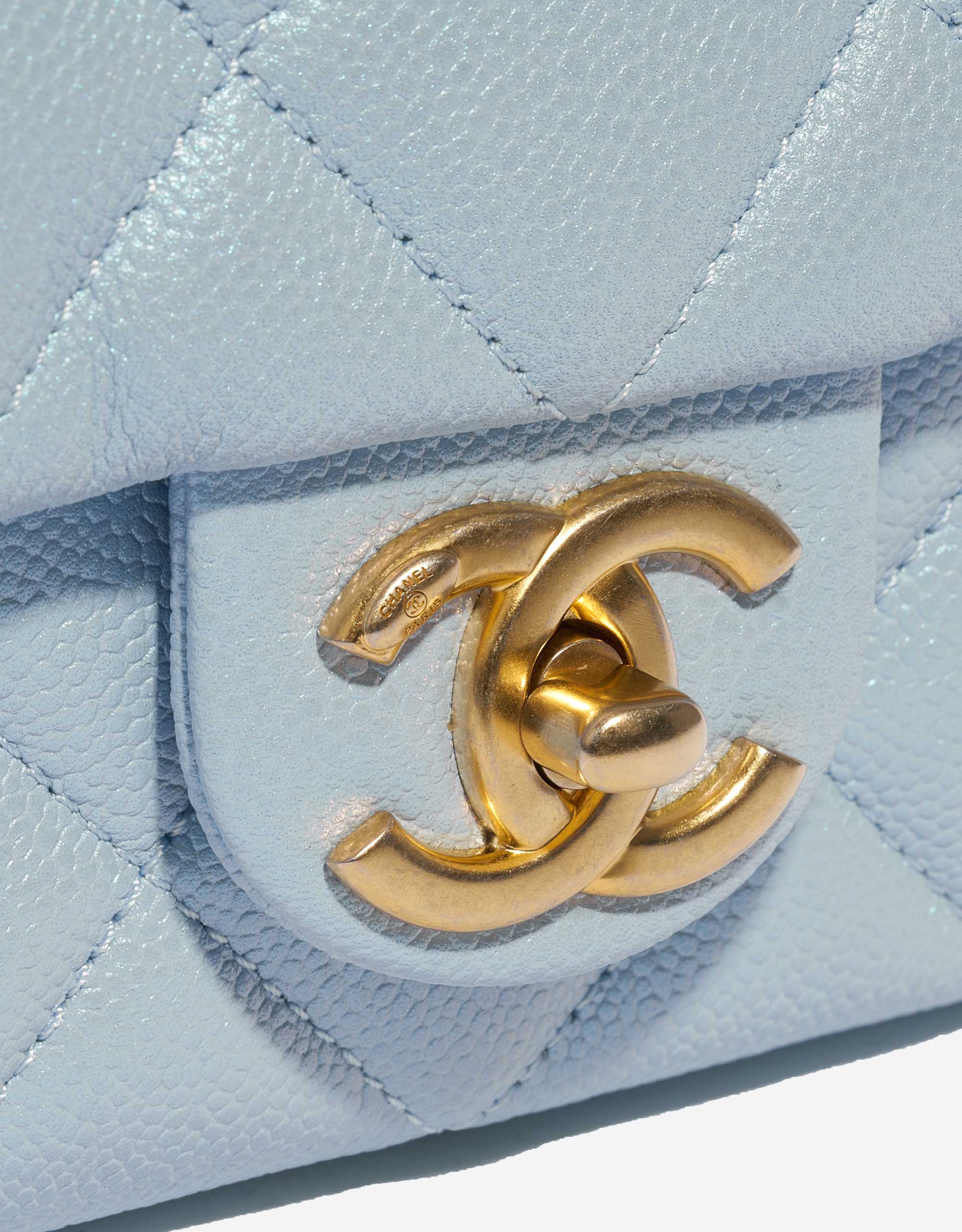 blue the chanel