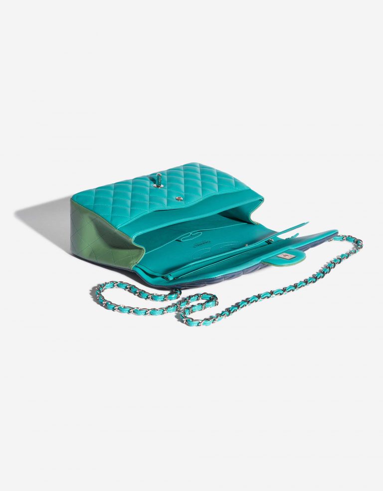 Pre-owned Chanel bag Timeless Jumbo Lamb Green / Turquoise / Blue Blue, Multicolour Inside | Sell your designer bag on Saclab.com