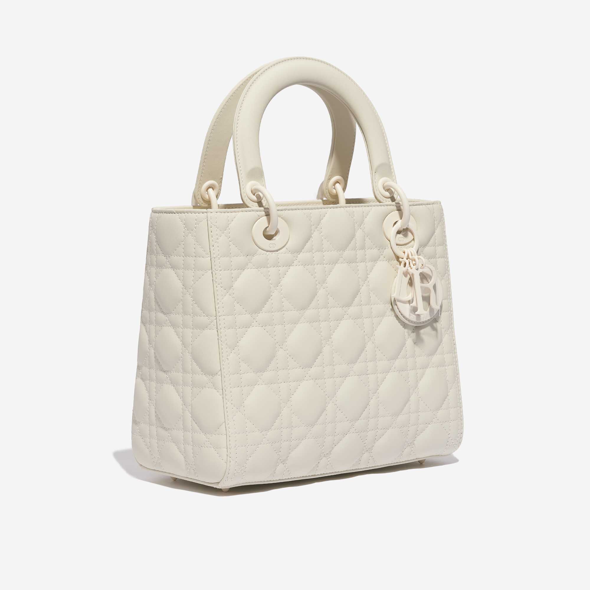 Pre-owned Dior bag Lady Medium Lamb Cream Beige Side Front | Sell your designer bag on Saclab.com