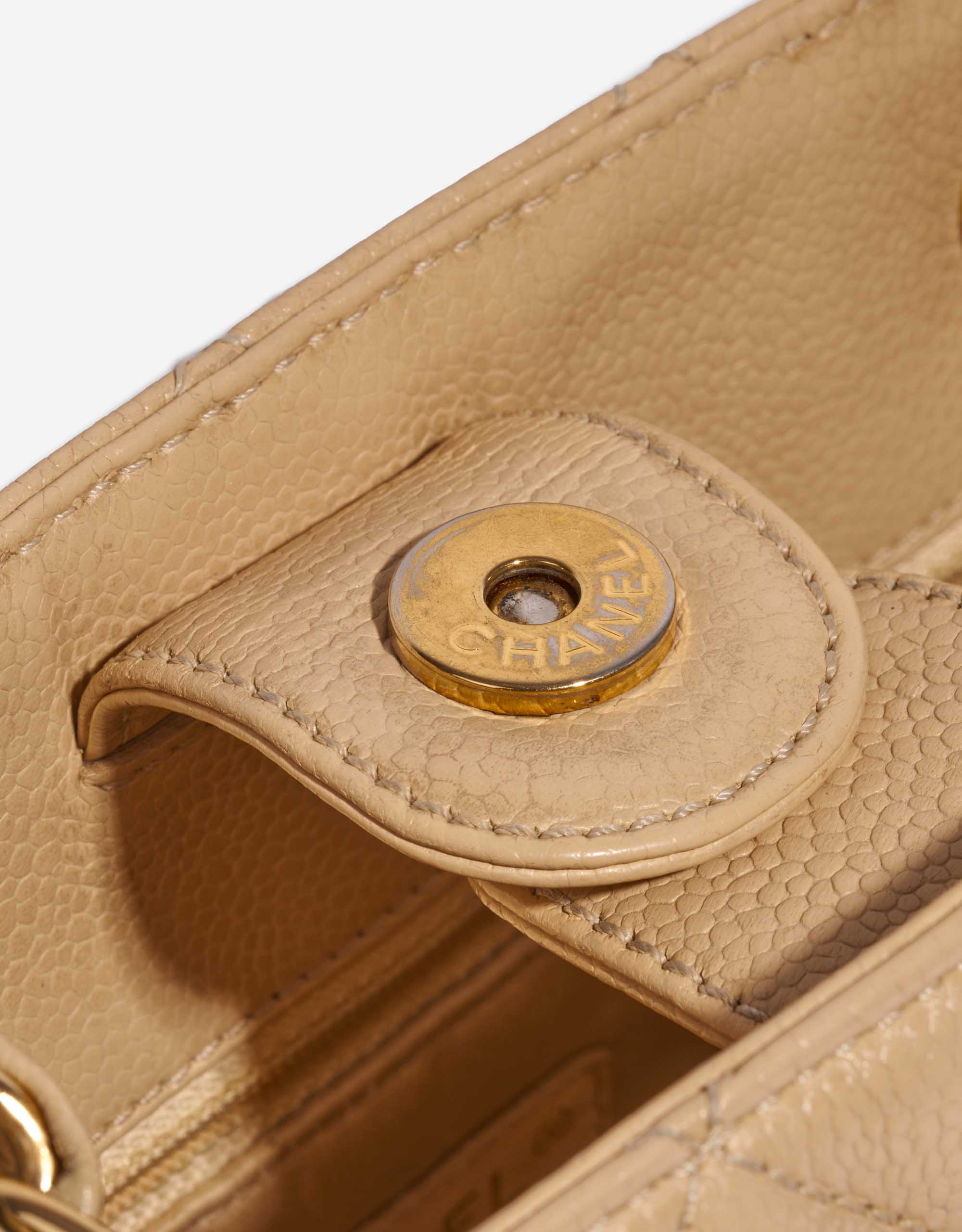 Gebrauchte Chanel Tasche Shopping Tote PST Caviar-Leder Beige Beige Verschluss-System | Verkaufen Sie Ihre Designer-Tasche auf Saclab.com