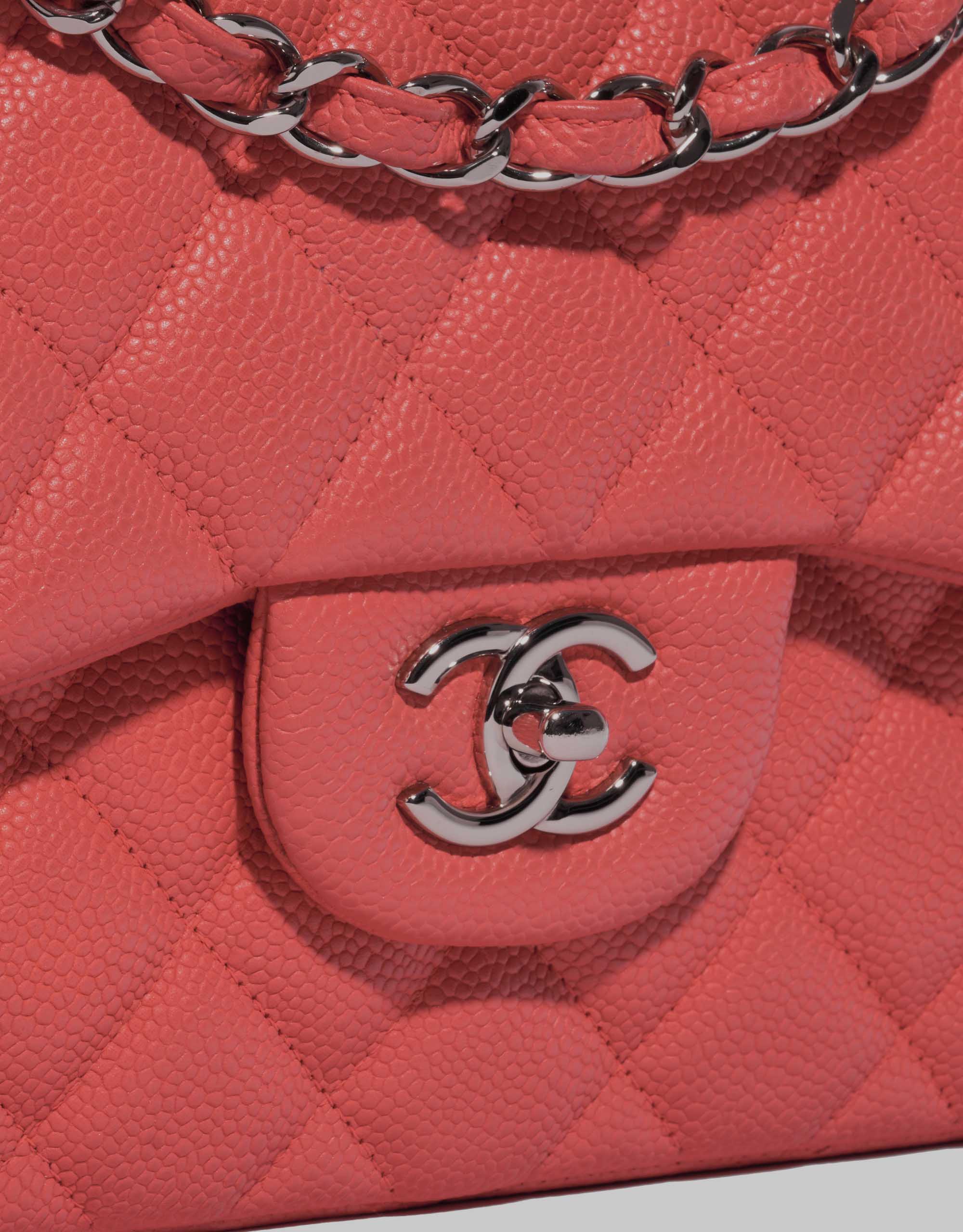 Pre-owned Chanel bag Timeless Jumbo Caviar Coral Pink Closing System | Sell your designer bag on Saclab.com