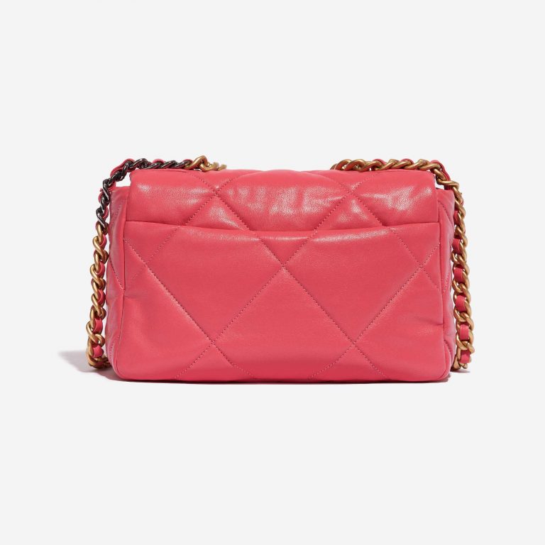 Sac Chanel d'occasion 19 à rabat Sac Agneau Rose Rose Dos | Vendez votre sac de créateur sur Saclab.com