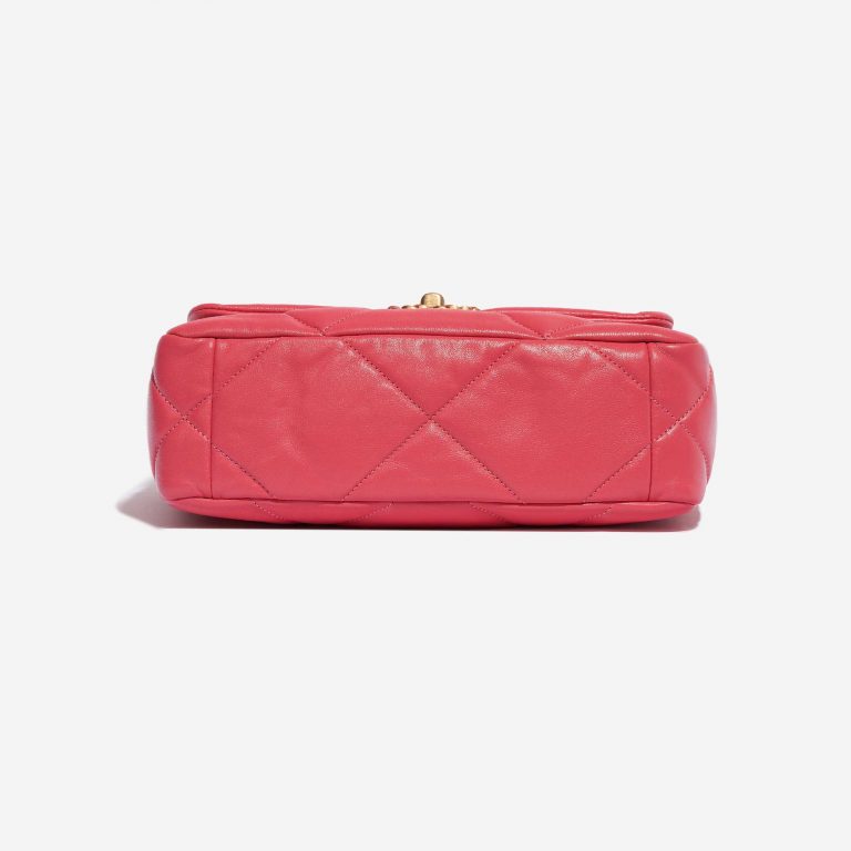 Sac Chanel d'occasion 19 à rabat Sac Agneau Rose Fond Rose | Vendez votre sac de créateur sur Saclab.com