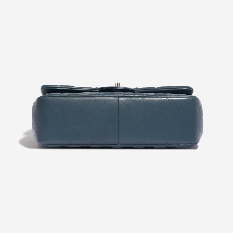 Pre-owned Chanel bag Timeless Jumbo Lambskin Blue / Gray Blue Bottom | Sell your designer bag on Saclab.com