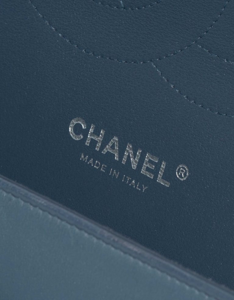 Pre-owned Chanel bag Timeless Jumbo Lambskin Blue / Gray Blue Logo | Sell your designer bag on Saclab.com