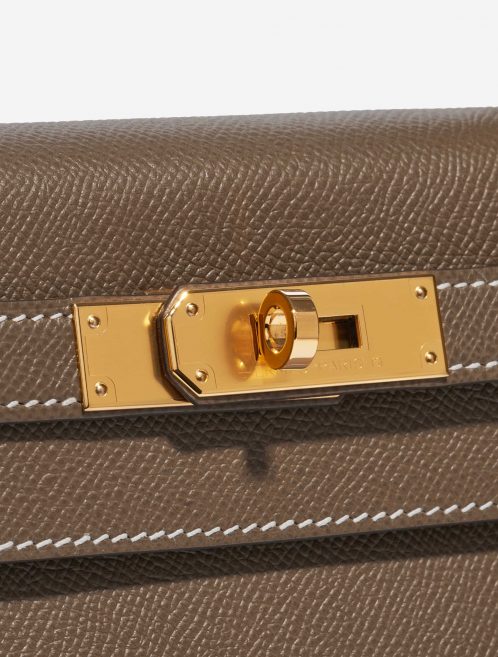 Gebrauchte Hermès Tasche Kelly 28 Sellier Epsom Etoupe Braun Verschluss-System | Verkaufen Sie Ihre Designer-Tasche auf Saclab.com