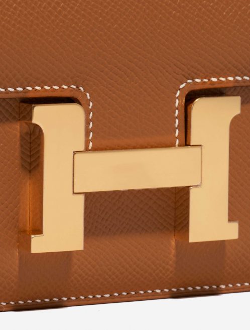 Pre-owned Hermès bag Constance 18 Gold Epsom Gold Closing System | Sell your designer bag on Saclab.com