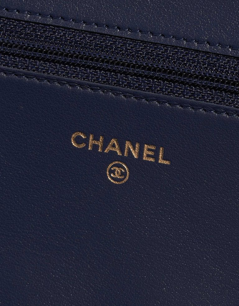 Sac Chanel d'occasion Boy WOC Bleu Caviar Logo Bleu | Vendez votre sac de créateur sur Saclab.com