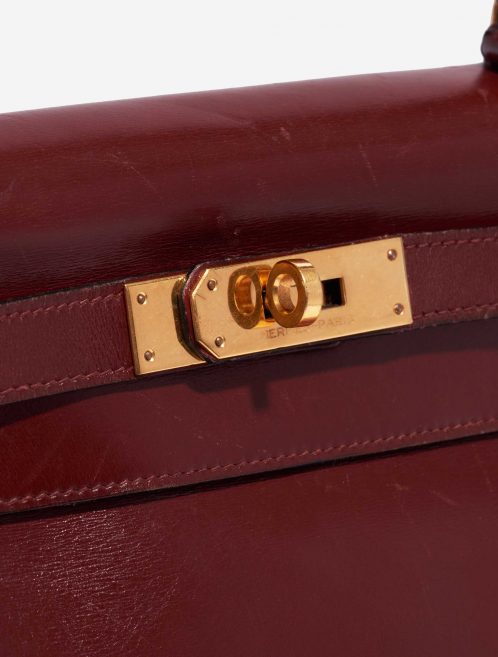 Pre-owned Hermès bag Kelly 28 Box Rouge H Red Closing System | Sell your designer bag on Saclab.com