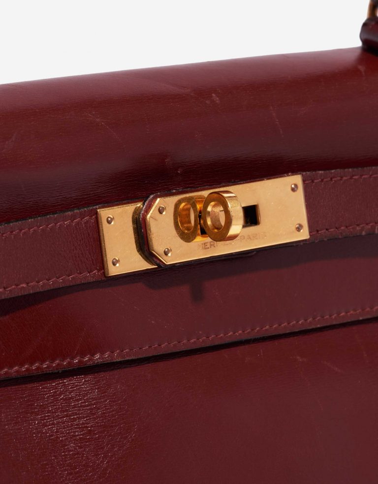 Pre-owned Hermès bag Kelly 28 Box Rouge H Red Closing System | Sell your designer bag on Saclab.com