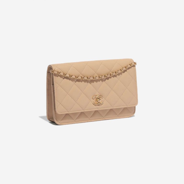 Pre-owned Chanel Tasche Timeless WOC Lammleder Beige Beige, Brown Side Front | Verkaufen Sie Ihre Designer-Tasche auf Saclab.com