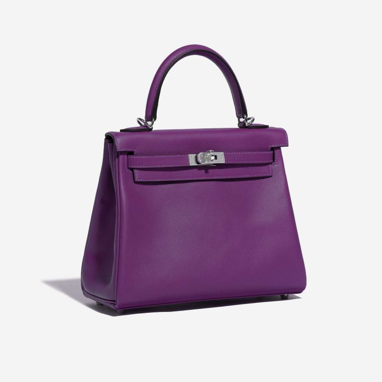 Sac Hermès d'occasion Kelly 25 Swift Anémone Violet Side Front | Vendez votre sac de créateur sur Saclab.com