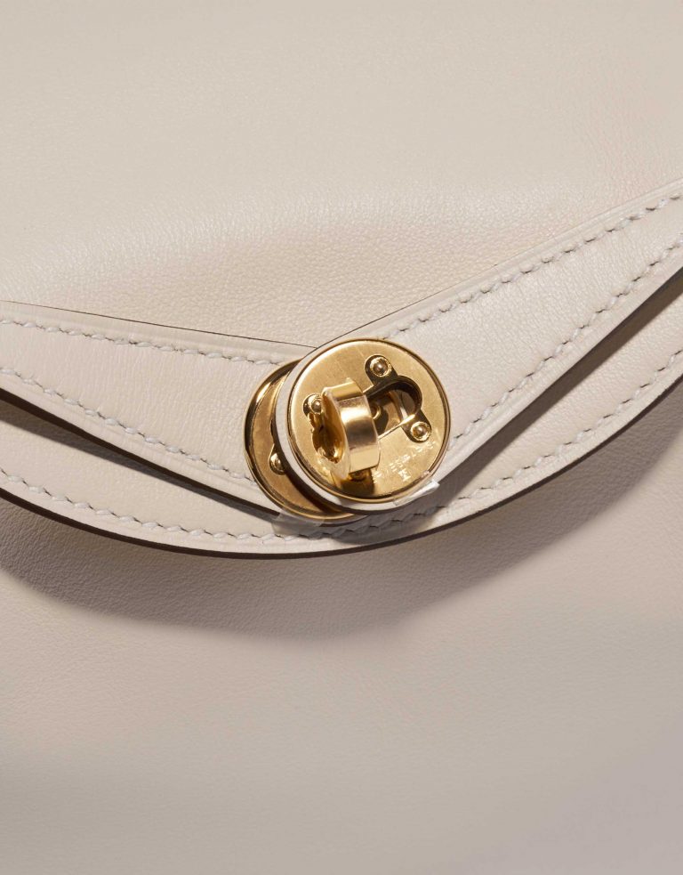 Pre-owned Hermès bag Lindy Mini Swift Nata Beige, White Closing System | Sell your designer bag on Saclab.com