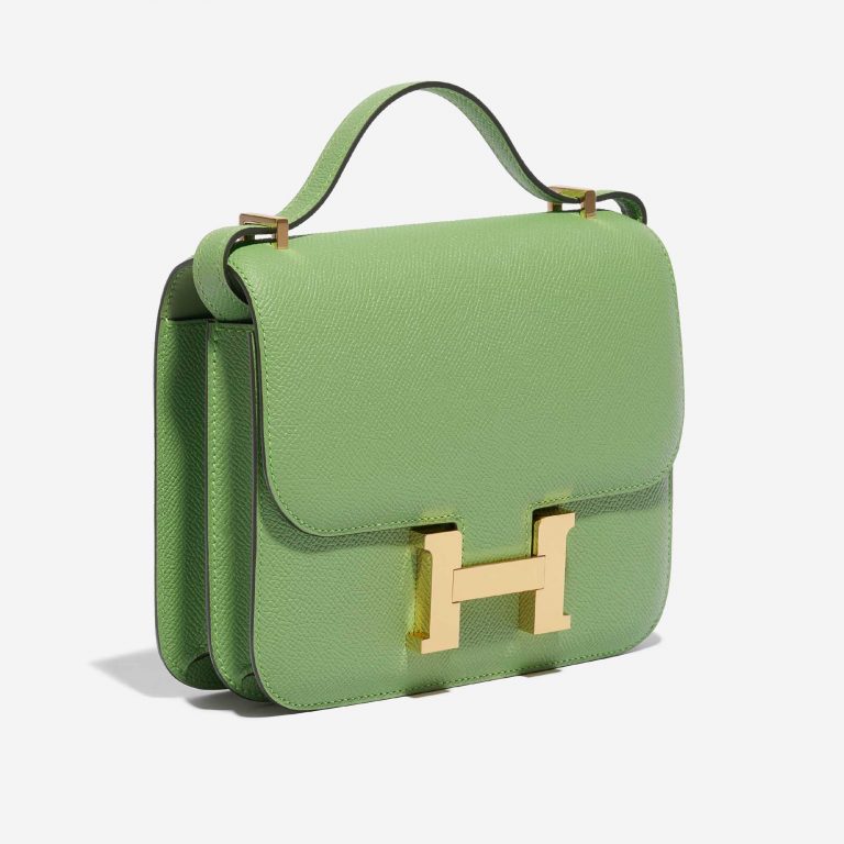 Pre-owned Hermès bag Constance 18 Epsom Vert Criquet Green Side Front | Sell your designer bag on Saclab.com