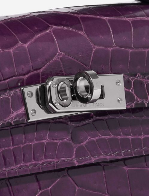 Pre-owned Hermès bag Kelly Pochette Alligator Amethyst Violet Closing System | Sell your designer bag on Saclab.com