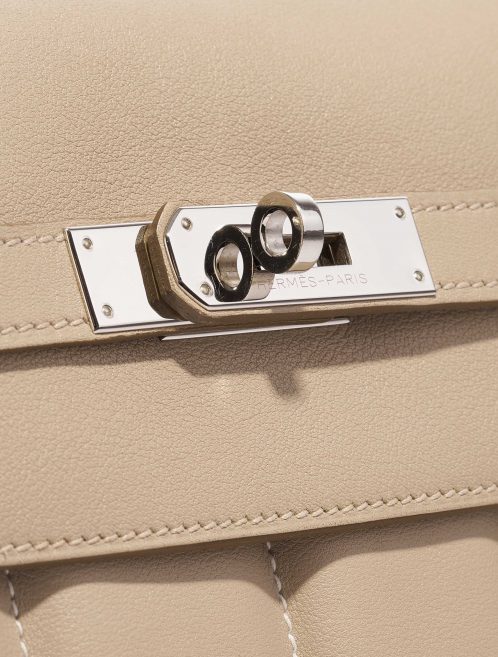 Pre-owned Hermès bag Berline 28 Swift Trench Beige Closing System | Sell your designer bag on Saclab.com