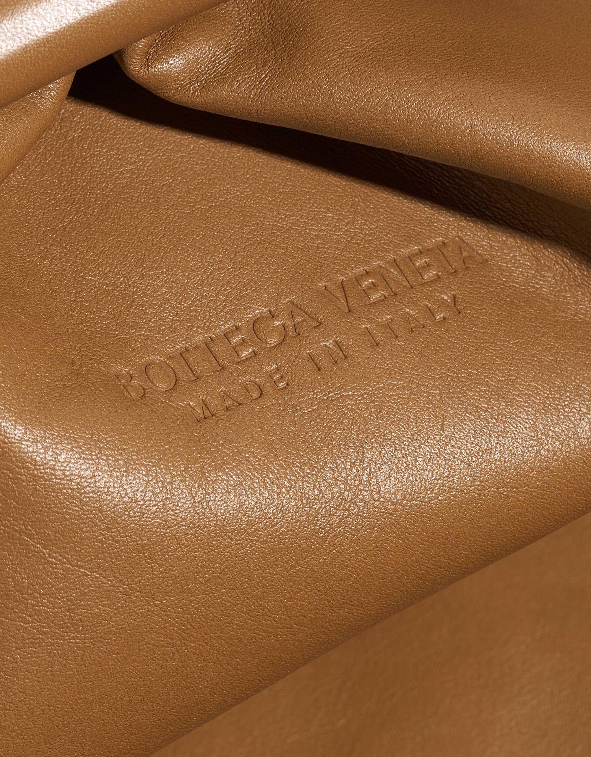Pre-owned Bottega Veneta bag Pouch Calf Teak Brown Logo | Sell your designer bag on Saclab.com
