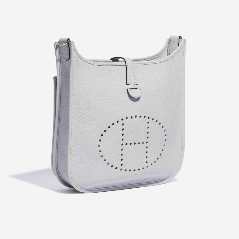 Pre-owned Hermès bag Evelyne 29 Taurillon Clemence Pale Blue Blue Side Front | Sell your designer bag on Saclab.com