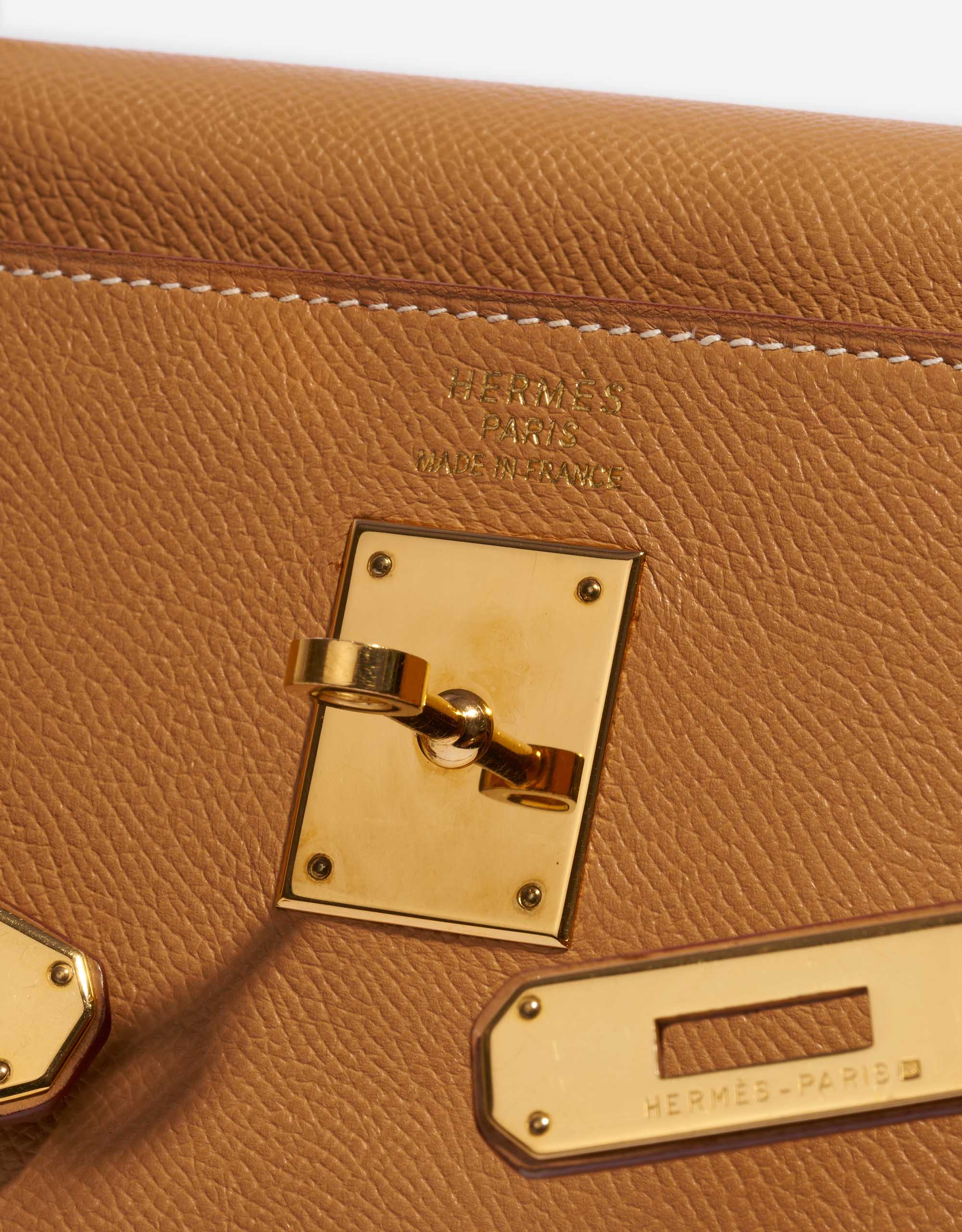 Pre-owned Hermès bag Kelly 35 Epsom Gold Brown Logo | Sell your designer bag on Saclab.com