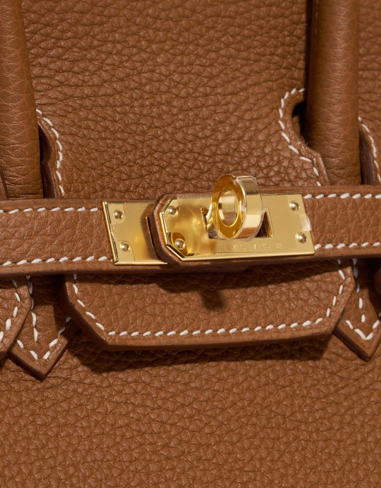 Pre-owned Hermès bag Birkin 25 Togo Gold Brown Closing System | Sell your designer bag on Saclab.com