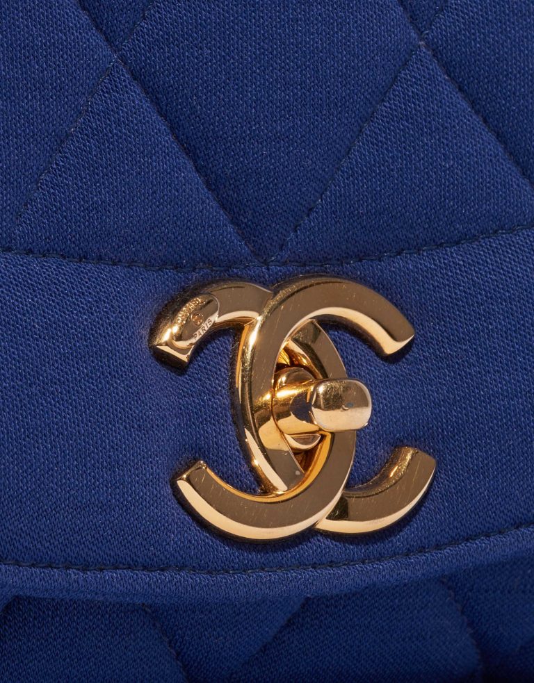 Pre-owned Chanel bag Diana Medium Cotton Blue Blue Front | Sell your designer bag on Saclab.com